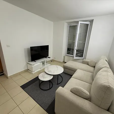 Modern Et Agreable St Lazare Апартаменты *